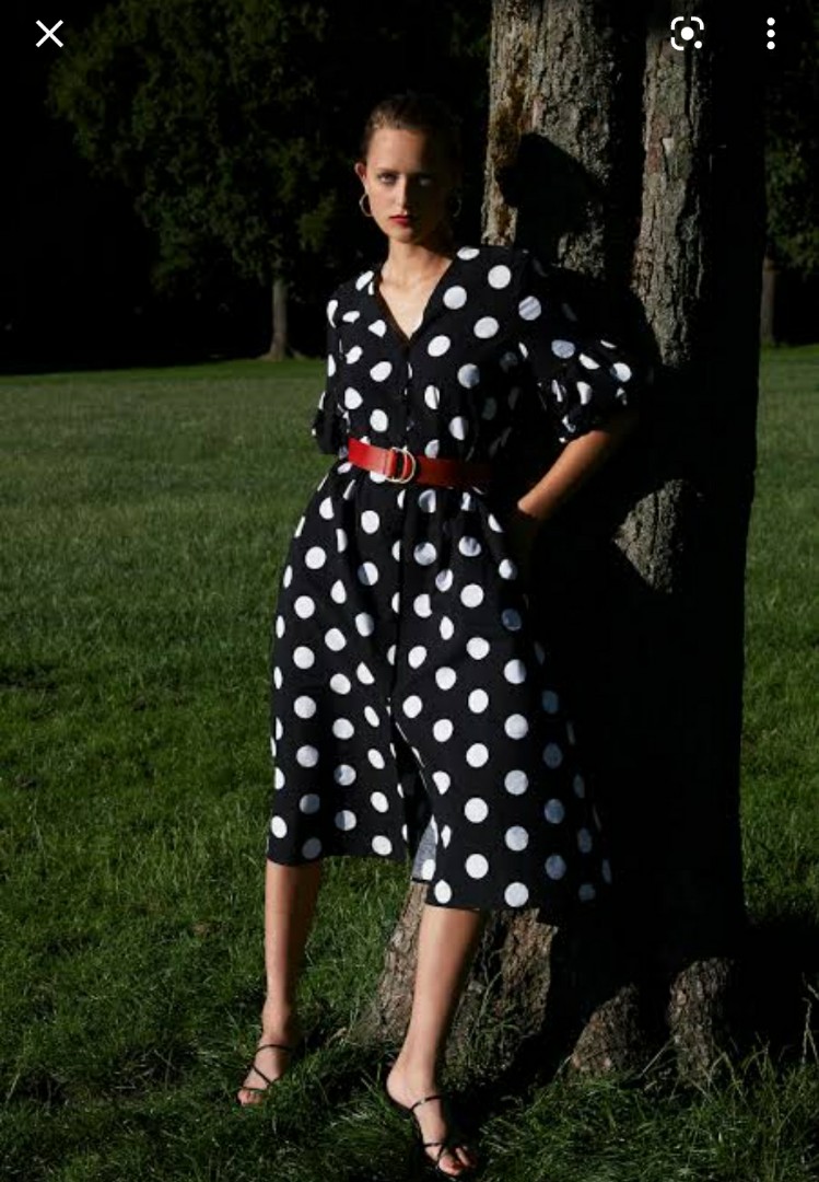Polka dot dress with outlet belt