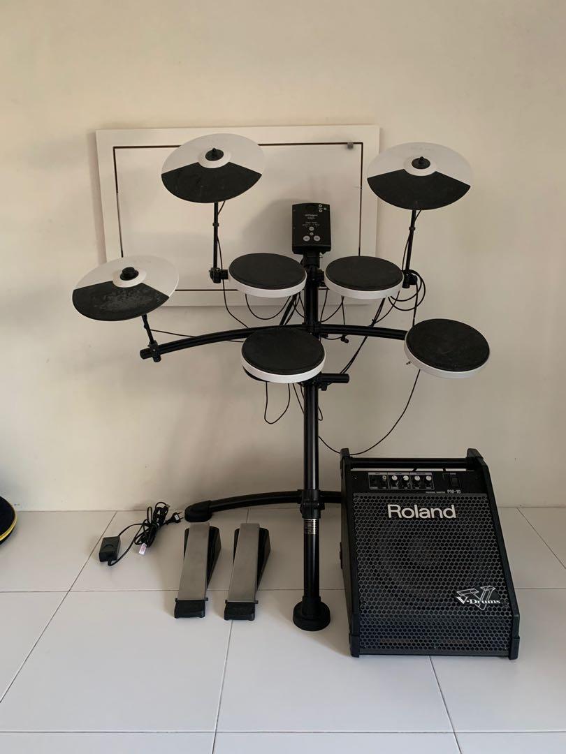 Roland Amplifier for Drums (PM10), Hobbies & Toys, Music & Media
