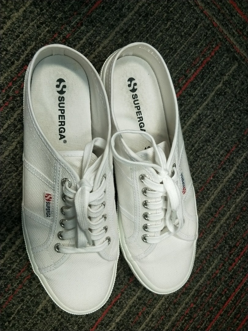 superga size 42