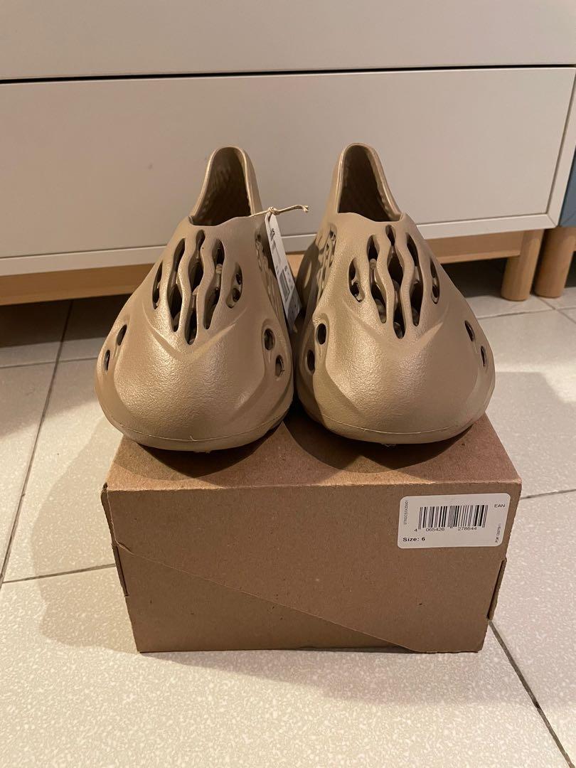Sz 6 Yeezy Foam Runners Mist Men s Fashion Footwear Sneakers on Carousell