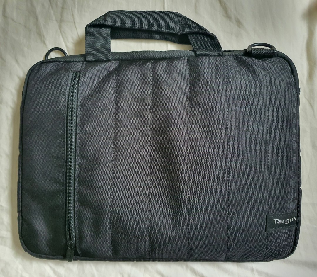 Targus, Men's Fashion, Bags, Briefcases on Carousell