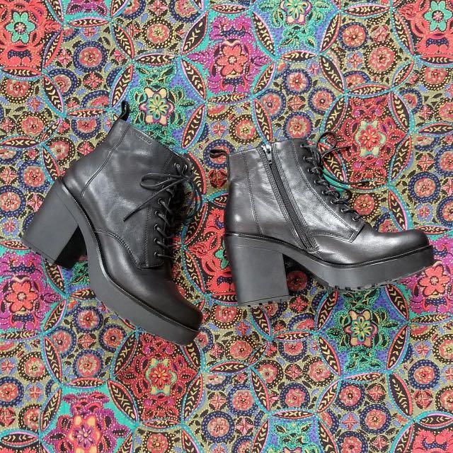 Red sale vagabond boots