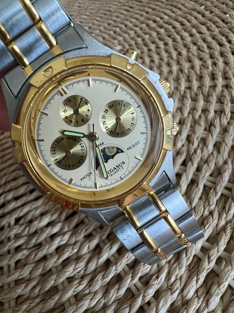 Breed pegasus new arrivals quartz watch