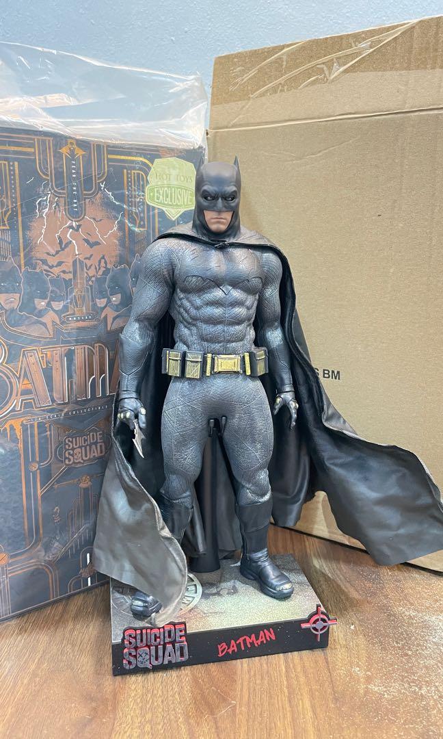 Hot toys suicide hot sale squad batman