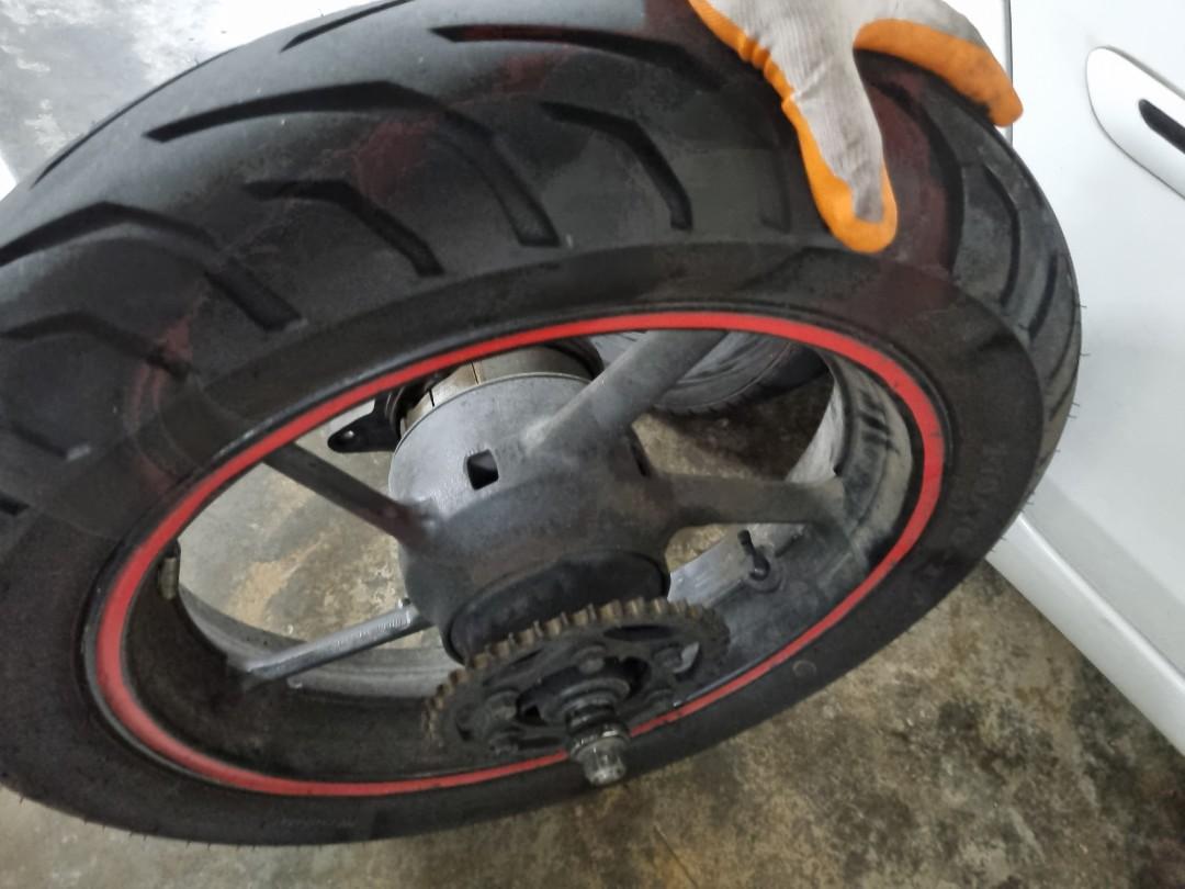 yamaha fz version 2 back tyre size
