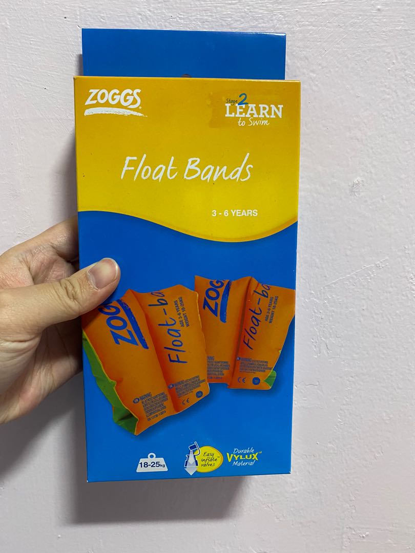Zoggs Armfloat, Babies & Kids, Babies & Kids Fashion on Carousell