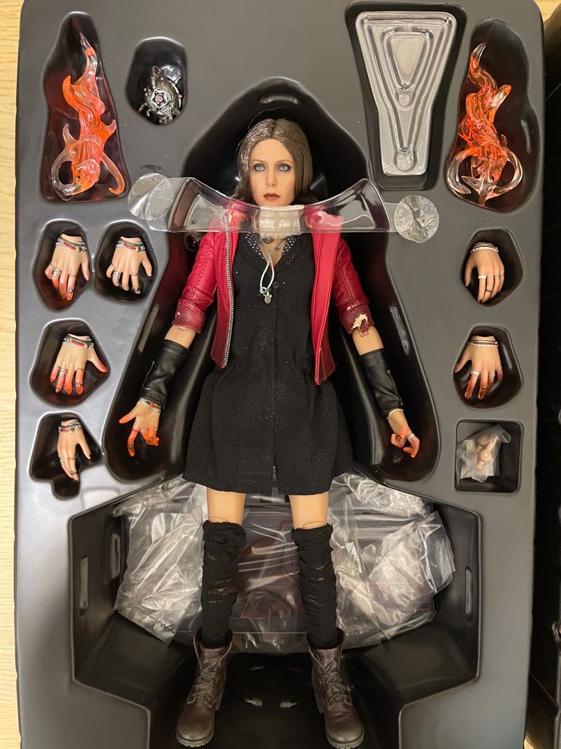 Hottoys MMS301 Scarlet Witch hot toys wanda