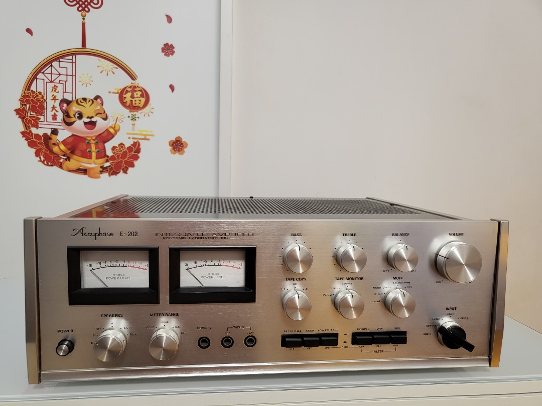 日本制造(金嗓子)Accuphase E-202合併擴音機(Amplifier ), 音響器材