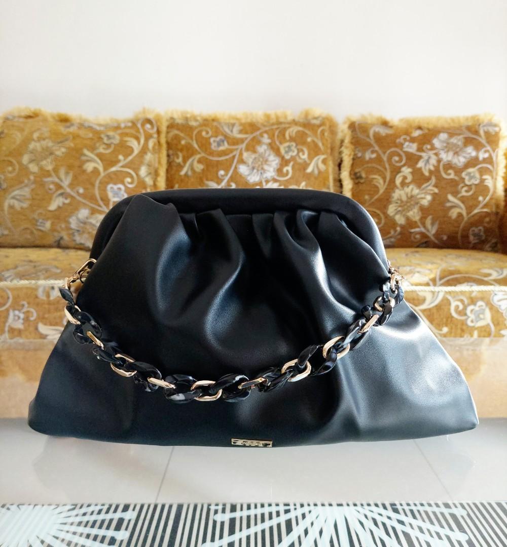 Tas ALDO ala bottega ALDO sabu slouch clutch bag with chain handle