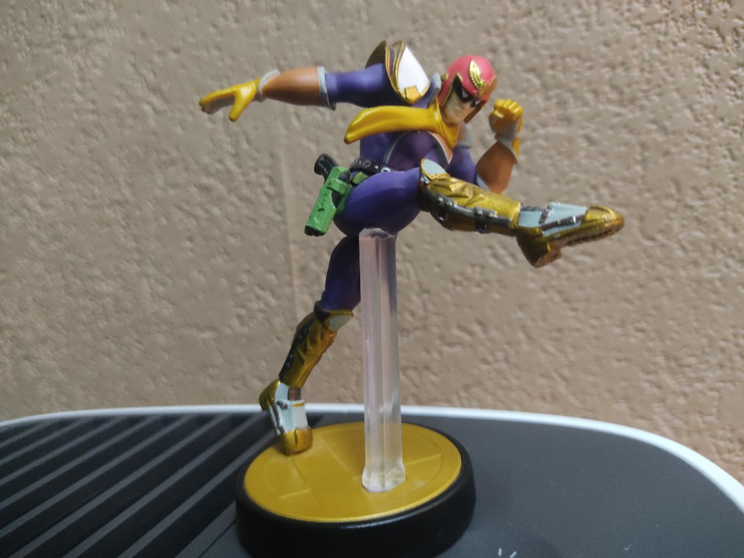 Amiibo - Captain Falcon Super Smash Bros Series on Carousell