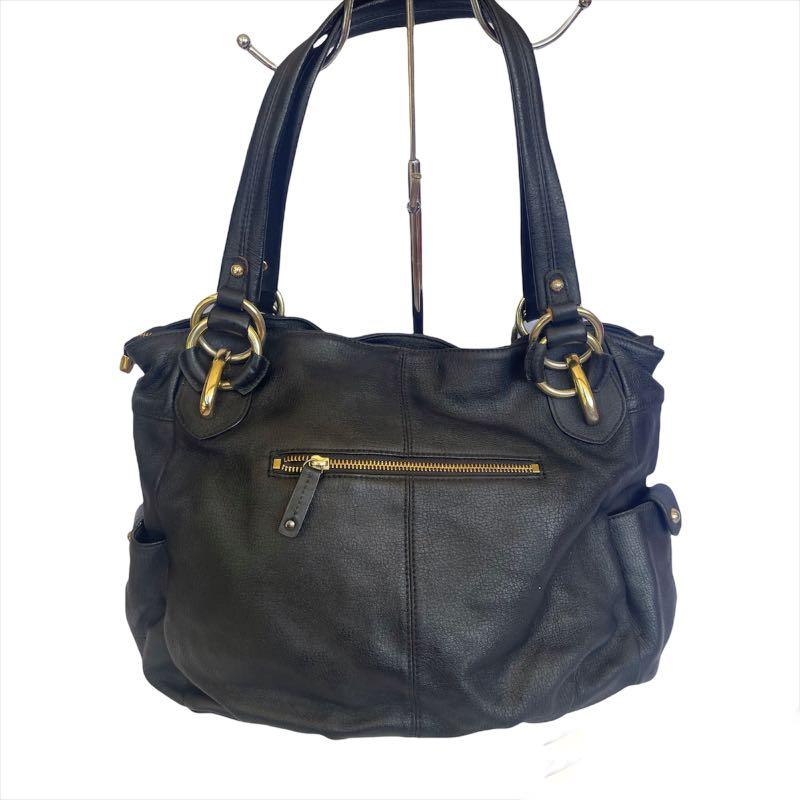 Auth Sisley Leather Bag (Category: Shoulder Bags) located in Cotabato. Submitted by littlestuff08 (Listing ID 1149877278, Image 2). Description: Description: Style: Bag Condition: EUC. Like New. No issues. (please check photos for more details) Size: Please check measurents in the photos Mine @ Php 880 Inclusion/s: None. Note: For Preowned/Used Items, please manage your expectation. If you are meticulous w/ flaws or used clothing, I suggest you b