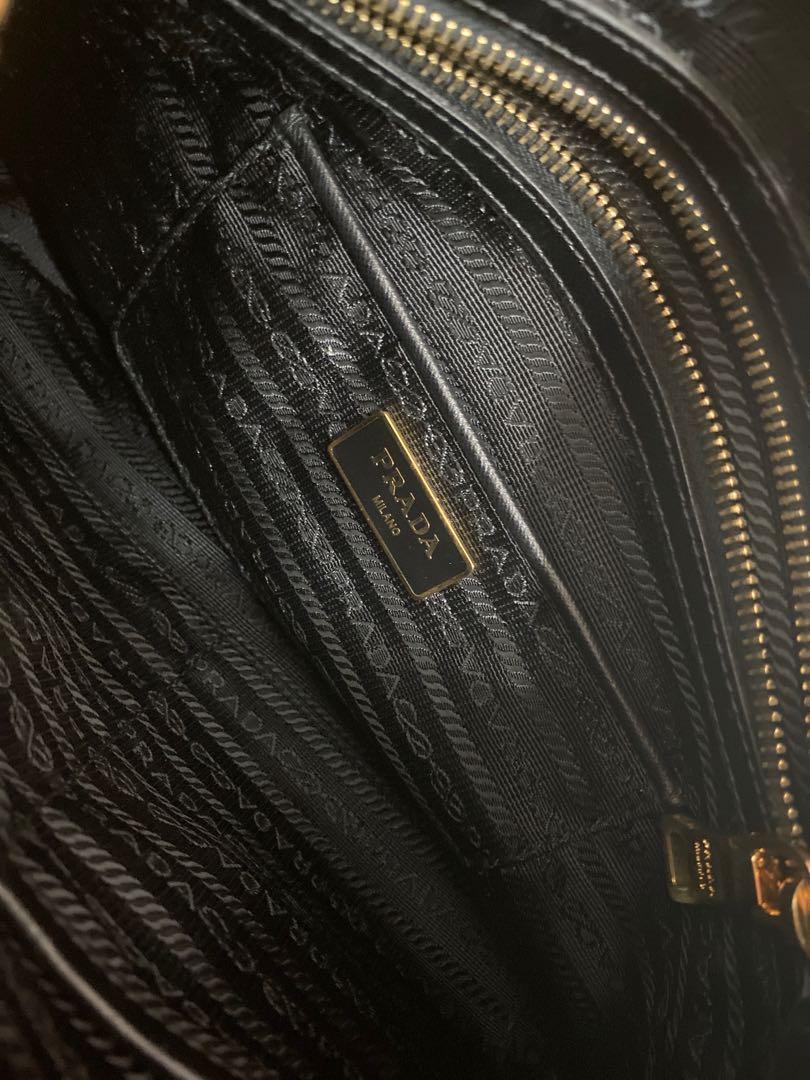 Prada deals lining authentic