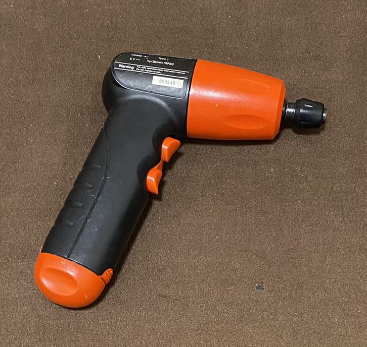 Battery clearance hand drill