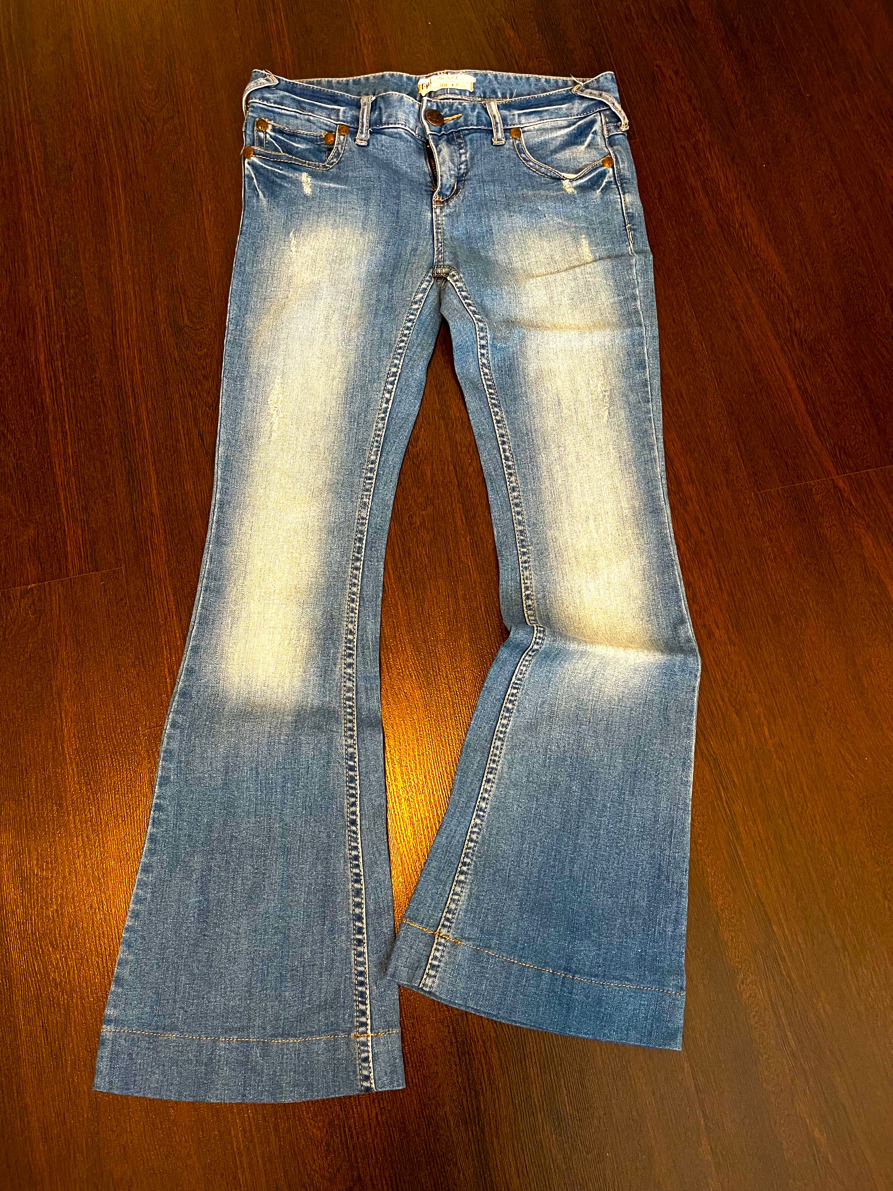 BNWOT] Free People Flare Jeans, Women's 