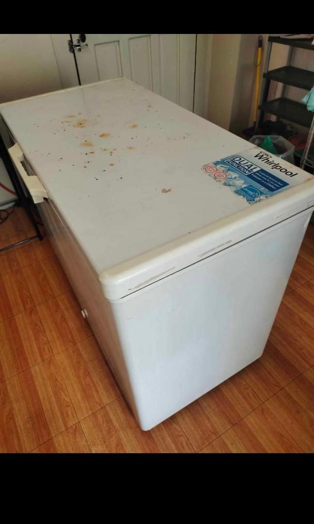Broken chest freezer, TV & Home Appliances, Kitchen Appliances