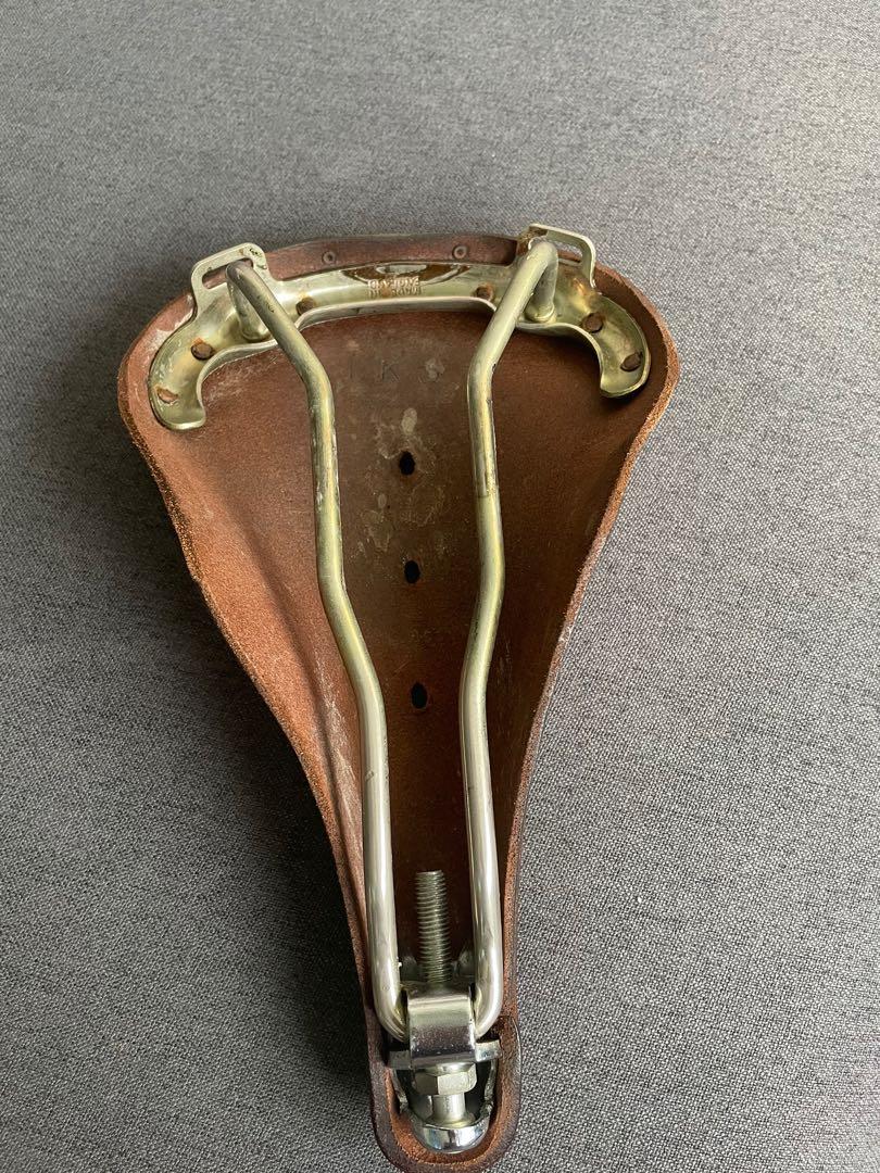 Brooks B17 saddle special edition copper, Sports Equipment, Bicycles