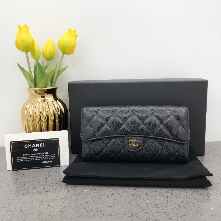 chanel bifold wallet