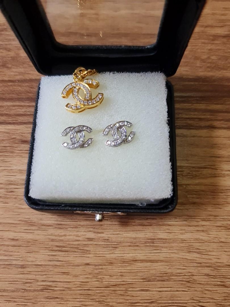 Sold at Auction 18K White Gold Chanel Stud Earrings