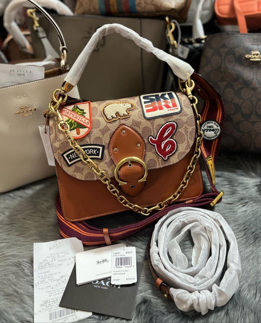 Beat shoulder bag in signature canvas with souvenir patches Clearance