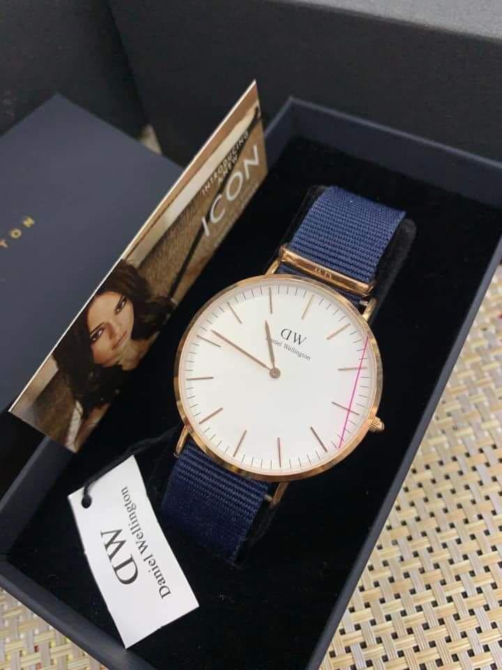 DANIEL WELLINGTON WATCH FOR MEN (40mm) (Category: Men's Watches) located in Manila. Submitted by goldpalace.ph (Listing ID 1149935404, Image 1). Description: ✅ PAY TODAY, SHIP TOMORROW POLICY ✅ WITH BOX, MANUAL AND PAPERBAG ✅ U.S BOUGHT 🇺🇸 ✅ WE ACCEPT LAYAWAY (ADD 200 PESOS FOR LAYAWAY FEE).