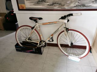 (Category: ) located in . Submitted by loolongpong (Listing ID 1149876643, Image 1). Description: .