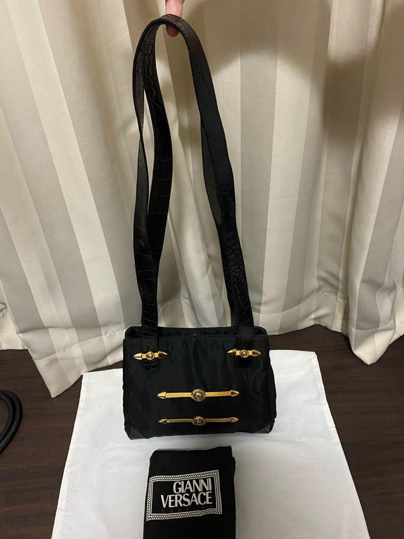 Medusa sale shoulder bag