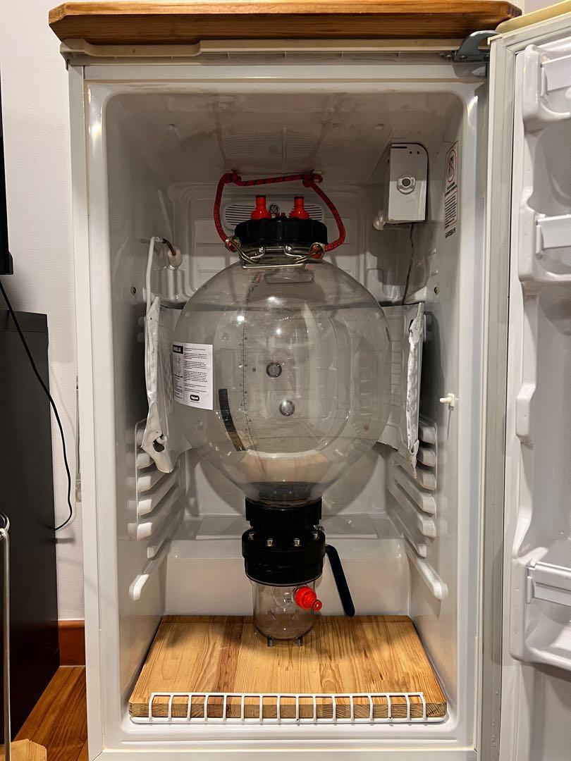 Homebrew Kegerator, Fermzilla conical Fermenter, custom trolley, wifi