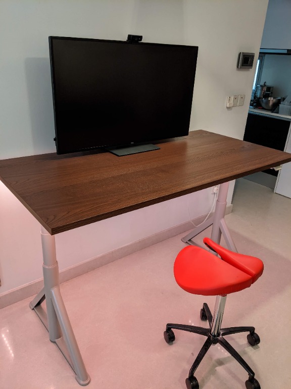 Idasen top with gerton