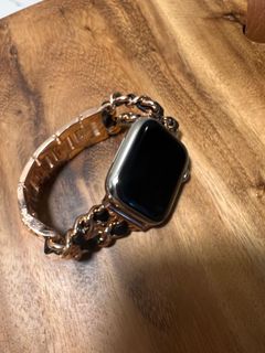 (Category: ) located in . Submitted by moi_uber_attic (Listing ID 1149918841, Image 1). Description: .