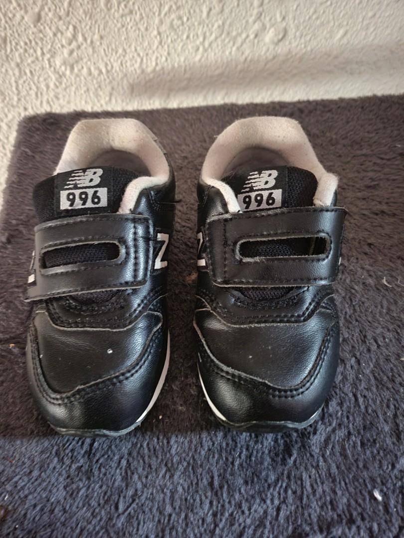 Kids New Balance 996 (US6), Babies u0026 Kids, Babies u0026 Kids Fashion on  Carousell