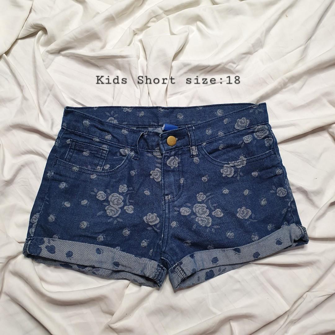 KIDS SHORT SALE (Category: Babies & Kids Fashion) located in Manila. Submitted by PrelovelyStore (Listing ID 1149867487, Image 1). Description: KIDS SHORT FOR SALE PRELOVE! DECLUTTERING.
