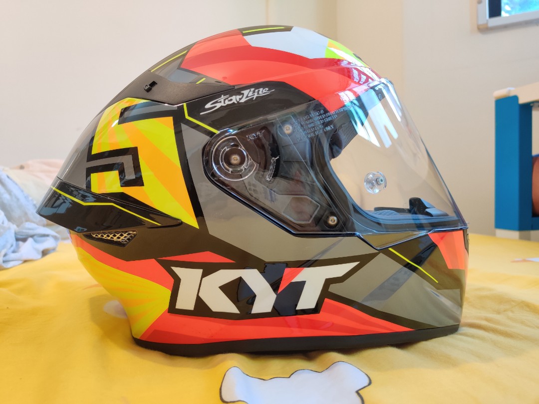 KYT TT COURSE FLUX helmet - Size M, Motorcycles, Motorcycle Apparel on  Carousell