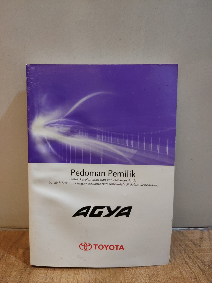 Manual Book Toyota Agya, Buku & Alat Tulis, Majalah & Lainnya di Carousell