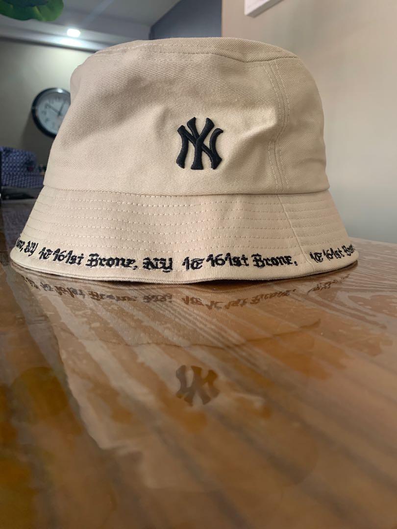 mlb hat (Category: Hats & Beanies) located in Singapore. Submitted by kuploop (Listing ID 1149846608, Image 1). Description: selling out fast !! get it as soon as possible different colour ways offered ! pm me for more cheaper than all the other sellers in carousell !! while stocks lasts .