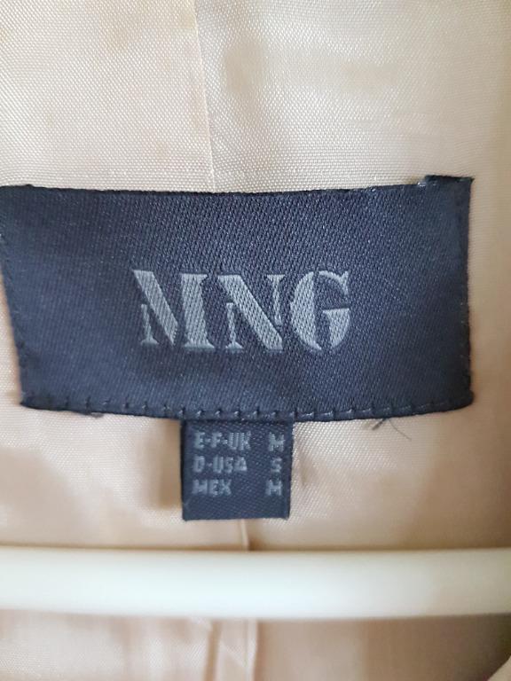 MNG Trench Coat (Mango) (Category: Women's Clothes) located in Sydney. Submitted by gentledragon_02c8e0 (Listing ID 1149937566, Image 3). Description: Would suit size 8/10. in good condition. Worn once as size too big for me. .