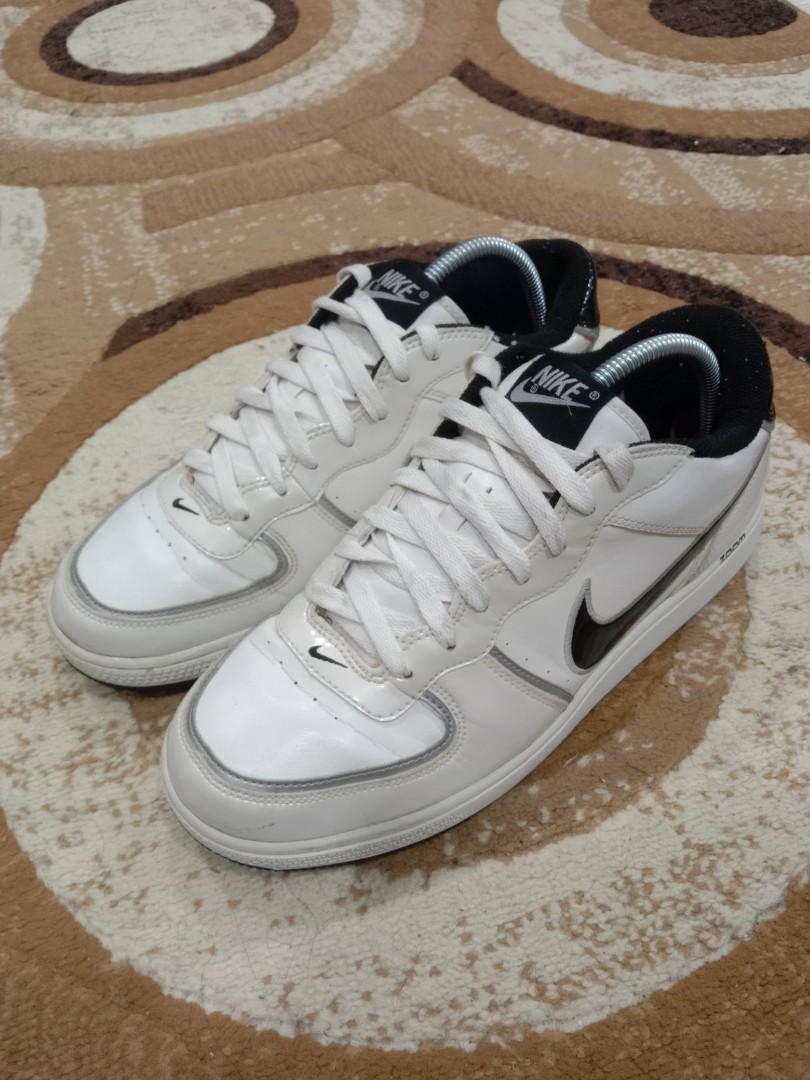 Nike infiltrator deals
