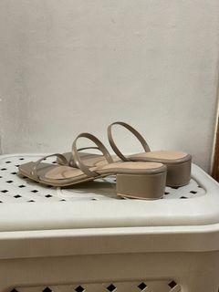 LP ALREADY!! OLIVIA Leather Light Beige Gray (Taupe) Step In 1 inch Open Toe Double Strapped Sandal Heels
