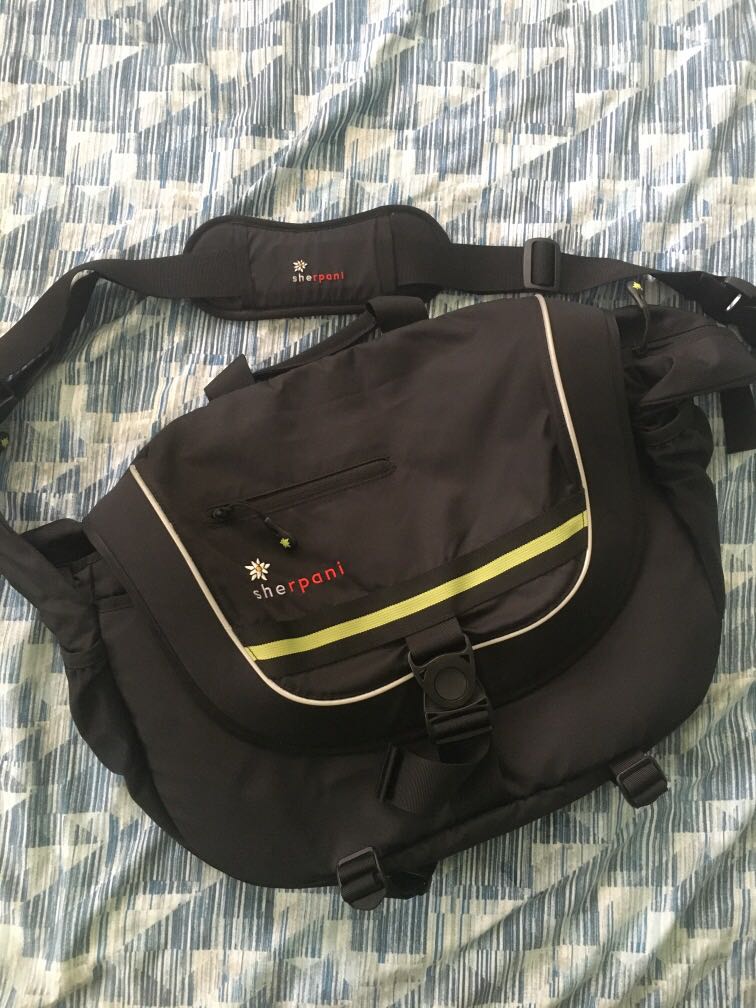 ORIGINAL Sherpani Travel / Diaper Bag, Men's Fashion, Bags, Sling Bags