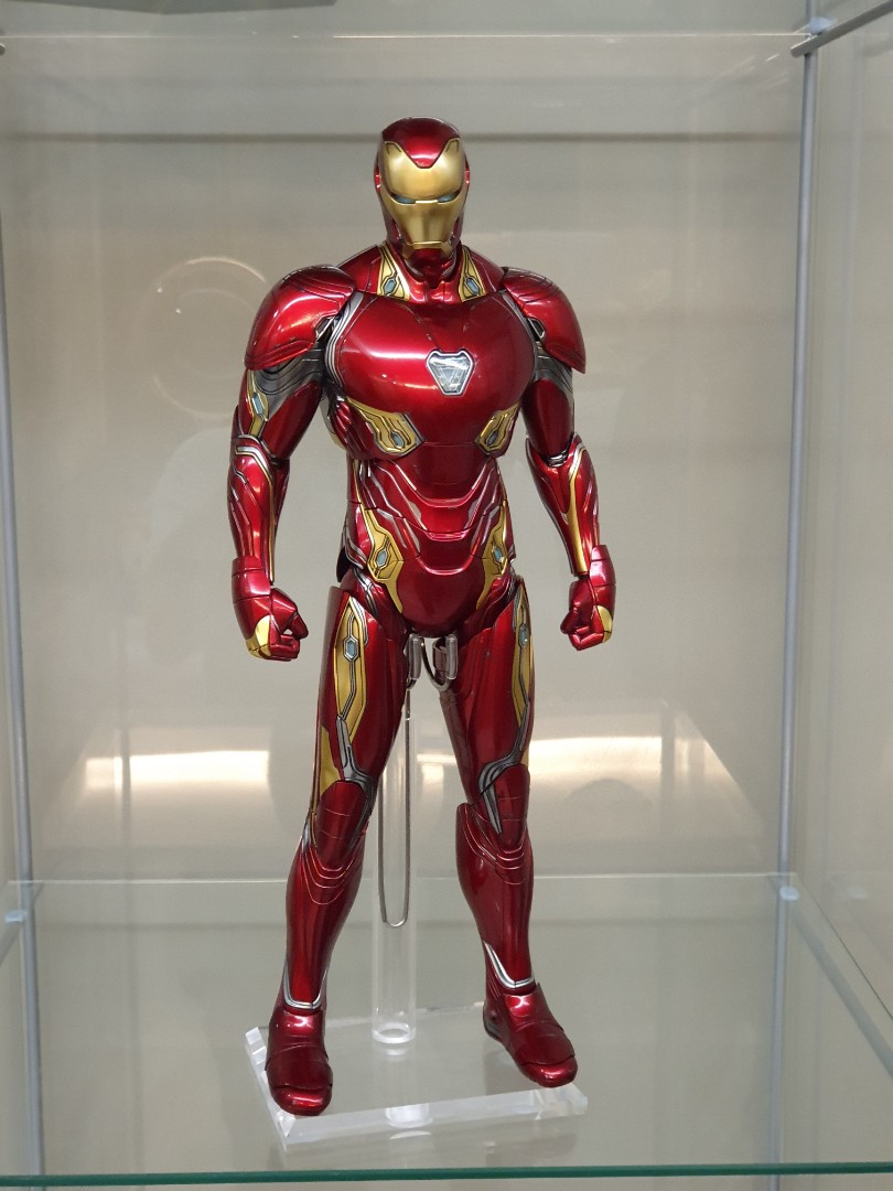 Hot toys iron man sales for sale
