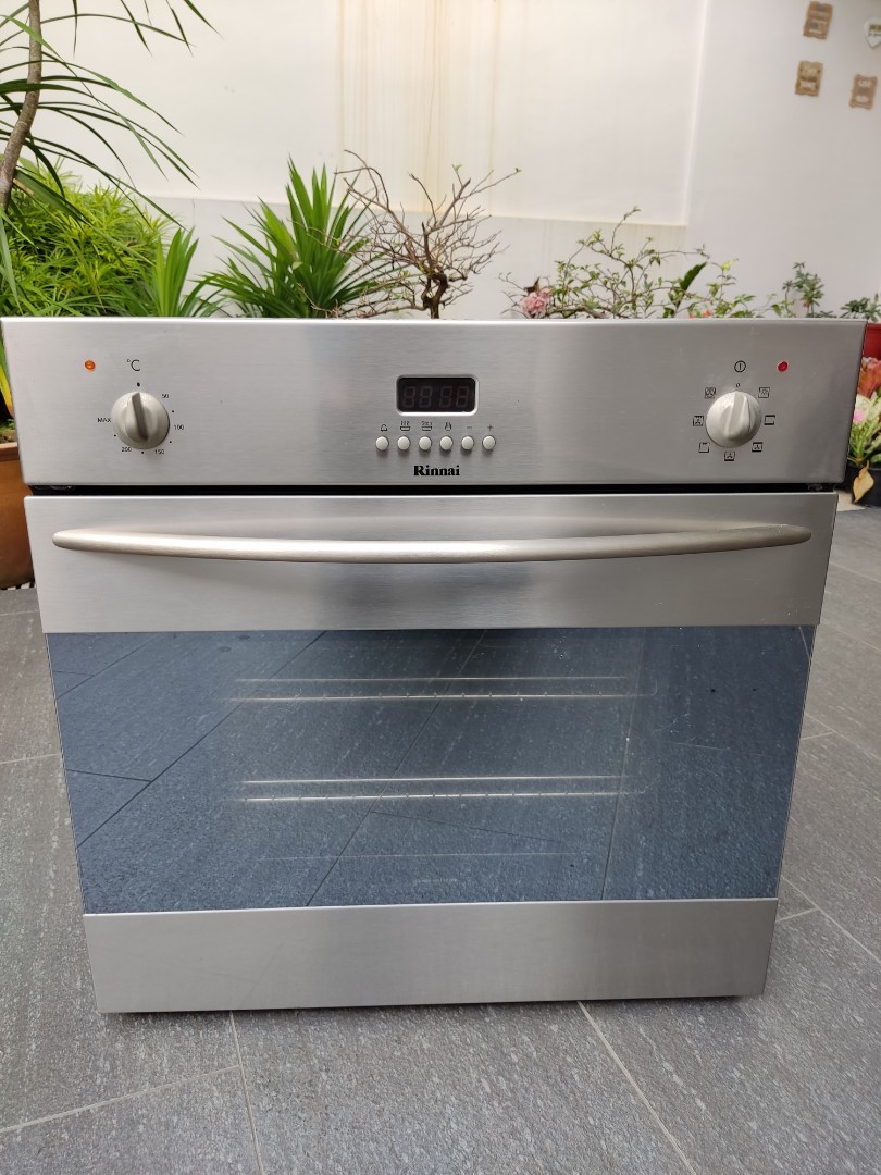 Self cleaning builtin oven (warranty), TV & Home Appliances, Kitchen