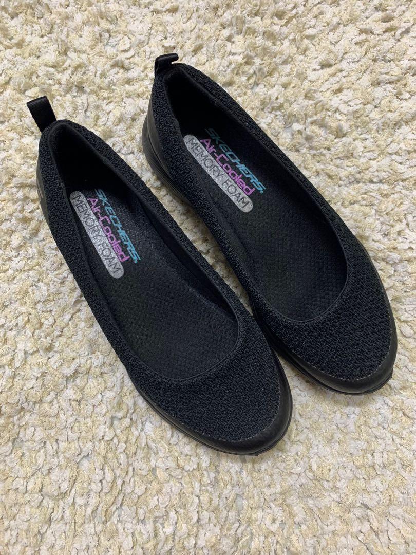 Skechers air cooled memory foam womens slip on deals black