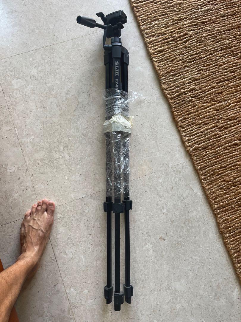 SLIK F740 camera tripod, Photography, Photography Accessories, Tripods