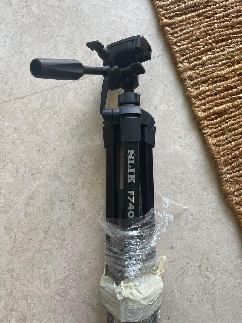 SLIK F740 camera tripod, Photography, Photography Accessories, Tripods