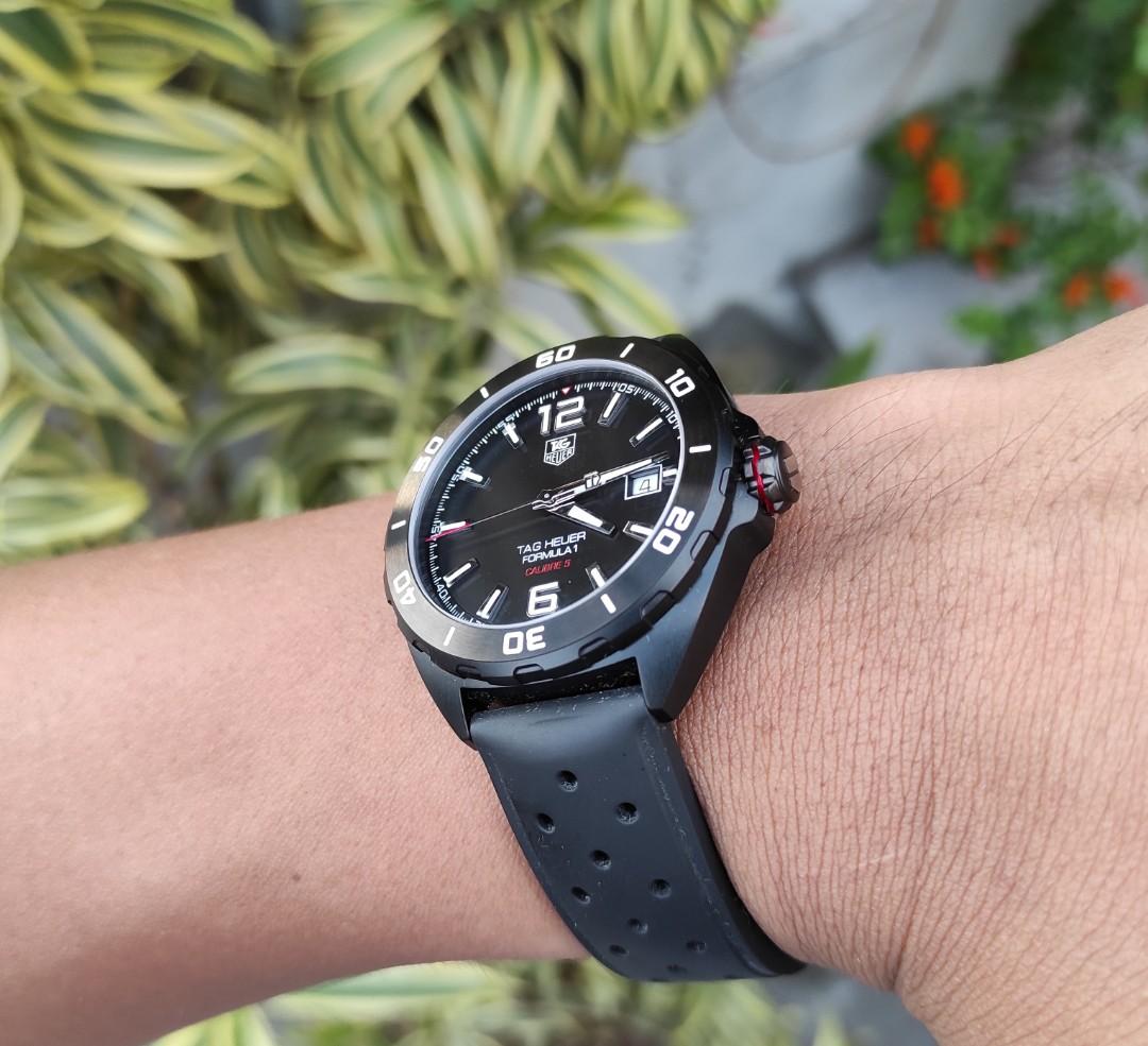 Tag heuer formula hot sale 1 calibre 5 black