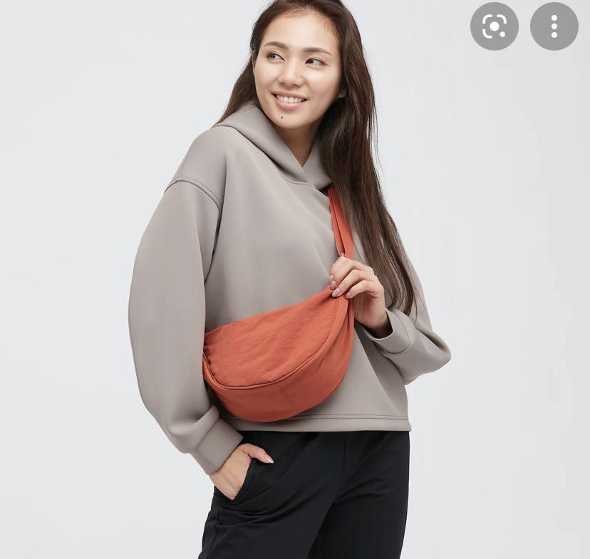 uniqlo shoulder bag