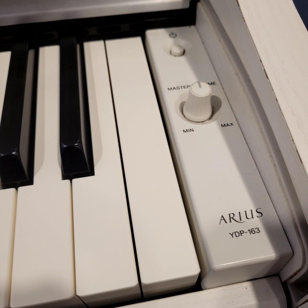 YDP163 Yamaha Arius digital piano with GH3, Hobbies & Toys, Music