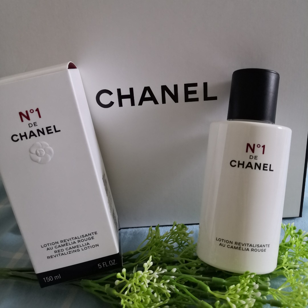 [ Free Shipping ] NEW Authentic Chanel N1 N°1 De Chanel Red Camellia  Revitalizing Lotion 150ml