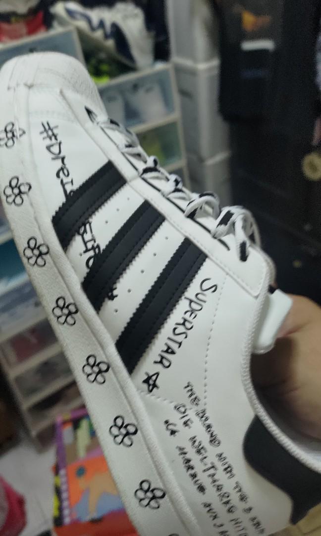 Adidas superstar hotsell graffiti