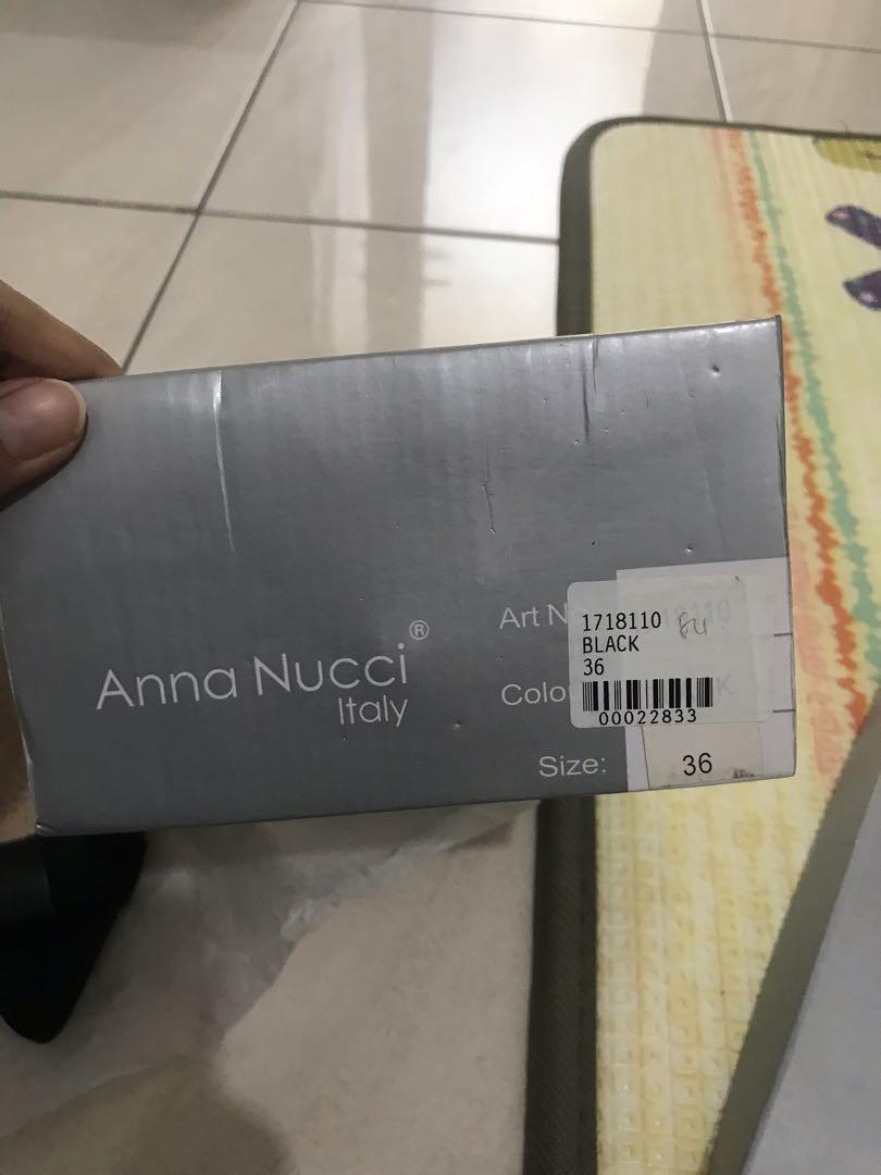 Anna Nucci Italy size 36
