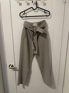 Aritzia Tie-Front Pant Size 2